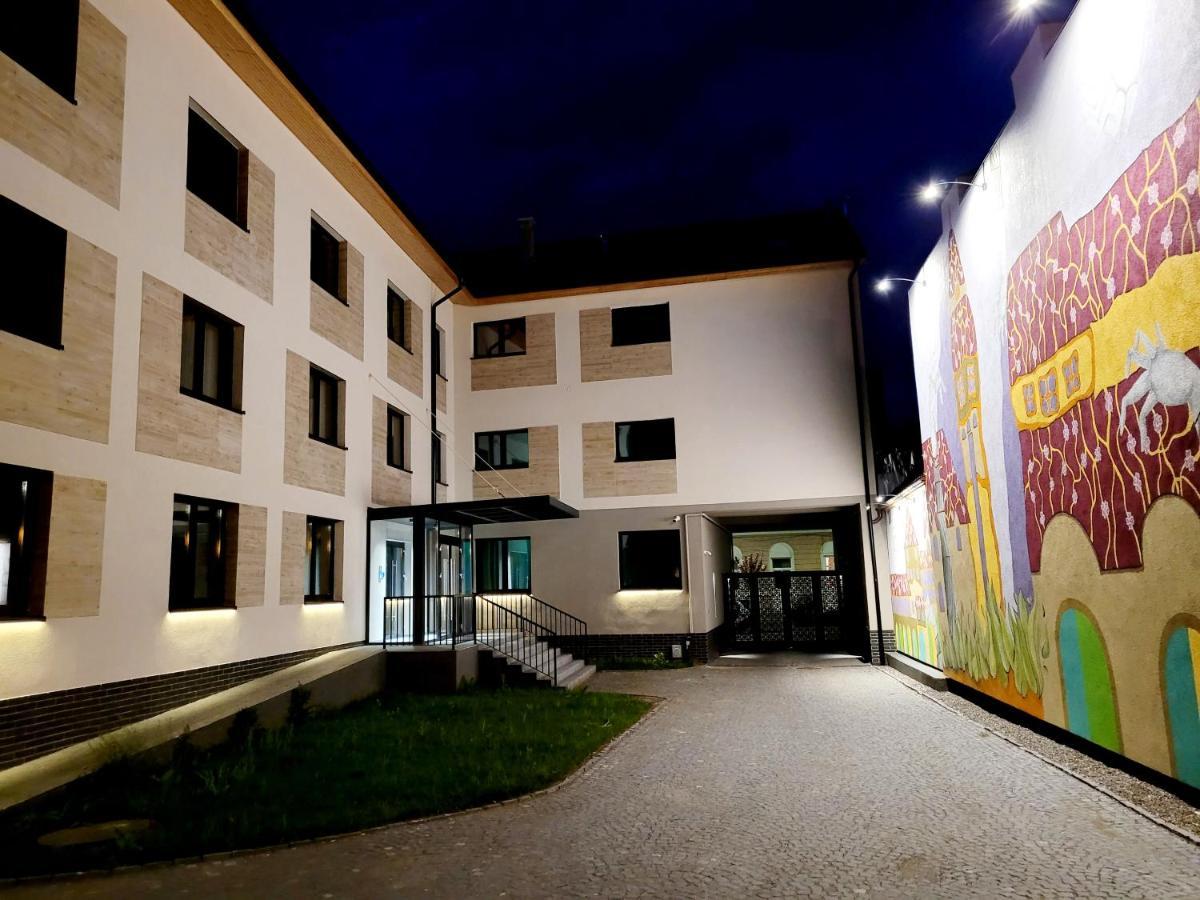 H11 Downtown Apartments Târgu-Mureş Екстериор снимка